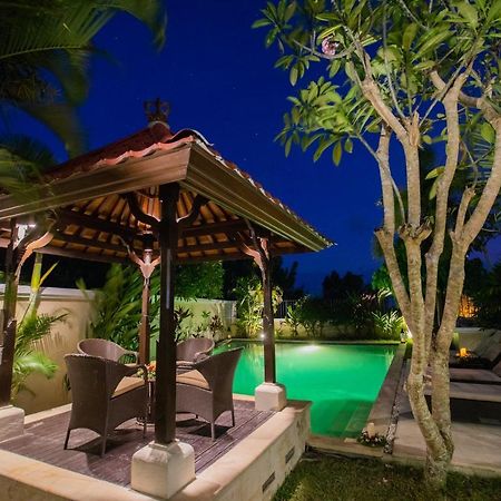 Teras Villa Jimbaran Exterior foto